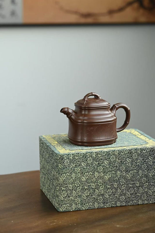 Zhuding, all handmade. / Capacity 360cc / Original mine old purple clay